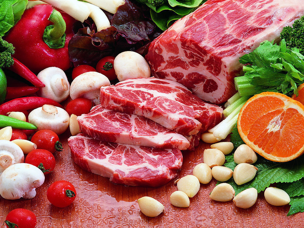 放疗病人建议多吃肉类蔬菜和水果来补充蛋白质和铁