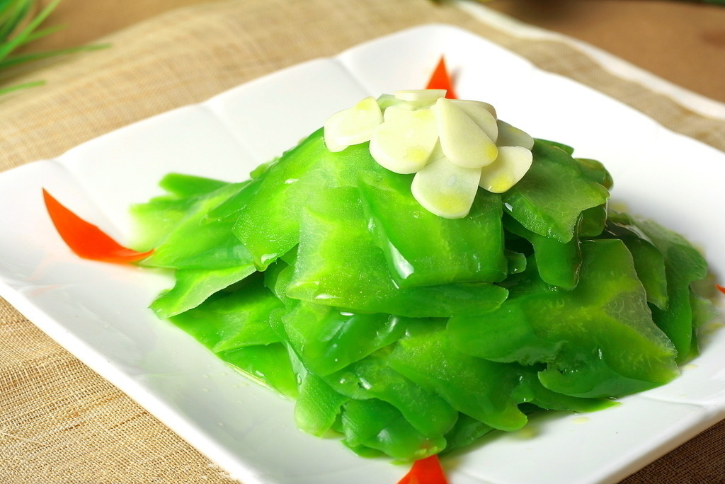 菇新提醒夏天饮食应以清淡为主